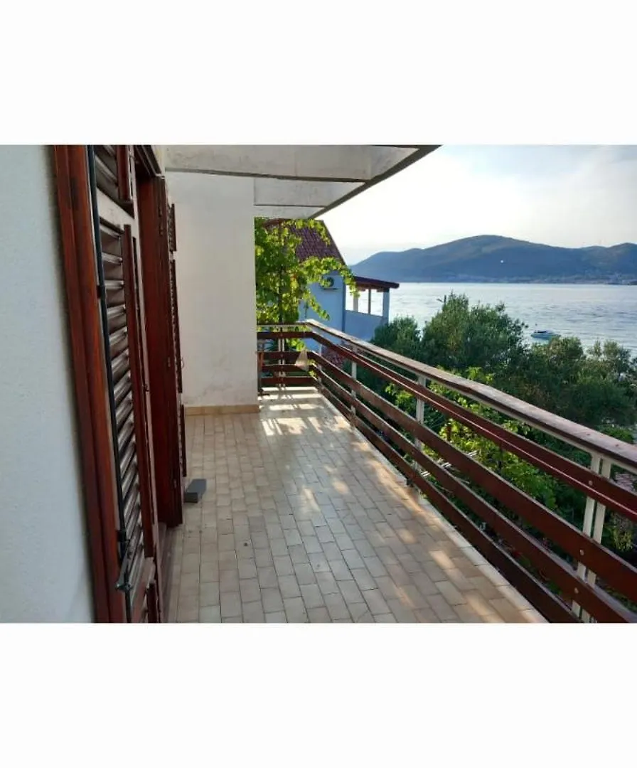 Apartment Bella Trogir 0*,